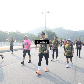 Runner Photo 6902880