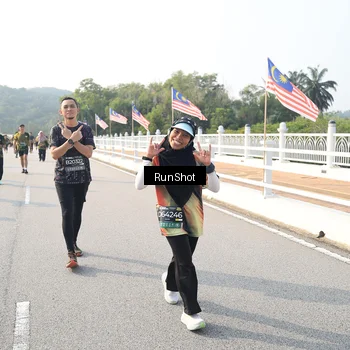 Runner Photo 6902928
