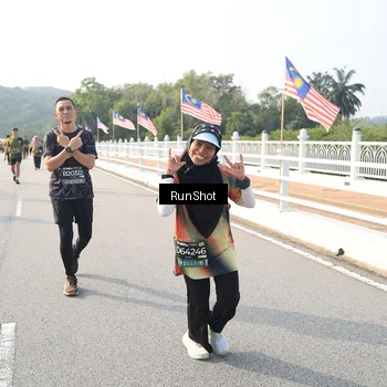 Runner Photo 6902930