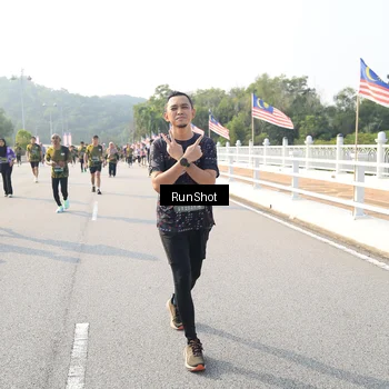 Runner Photo 6902960
