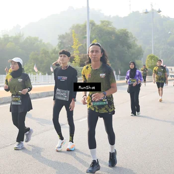 Runner Photo 6902981