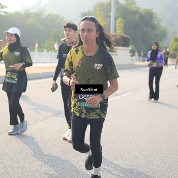 Runner Photo 6902990