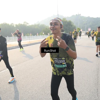 Runner Photo 6903033
