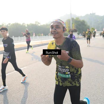 Runner Photo 6903047