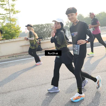 Runner Photo 6903089