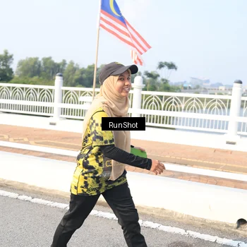 Runner Photo 6903117