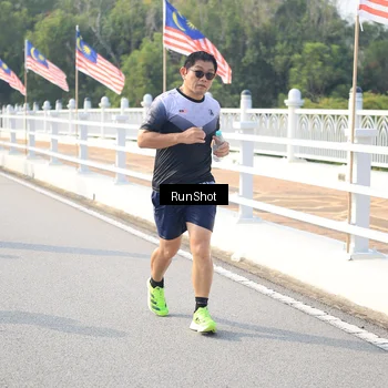 Runner Photo 6903142