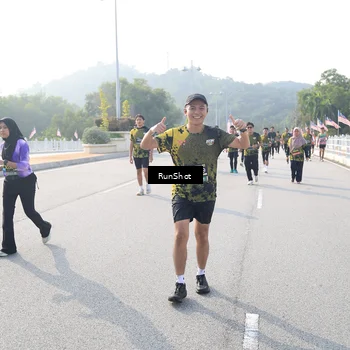 Runner Photo 6903166