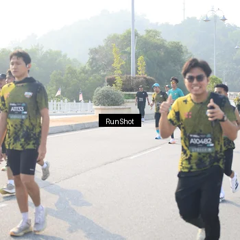 Runner Photo 6903177