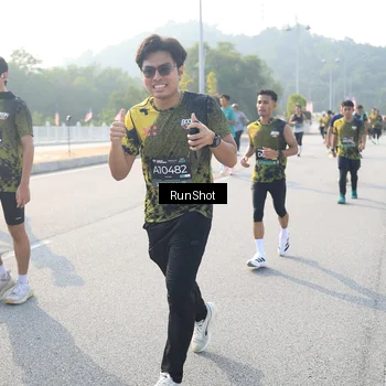 Runner Photo 6903186