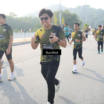 Runner Photo 6903187