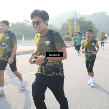 Runner Photo 6903191