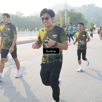 Runner Photo 6903192