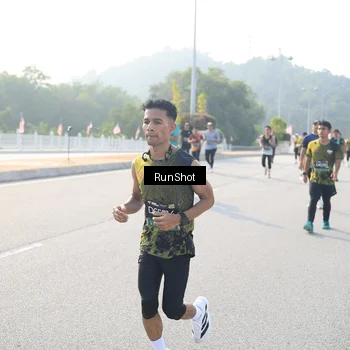 Runner Photo 6903215