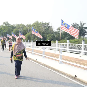 Runner Photo 6903217