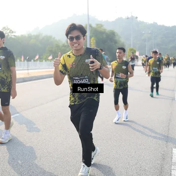 Runner Photo 6903229