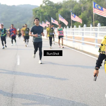 Runner Photo 6903256
