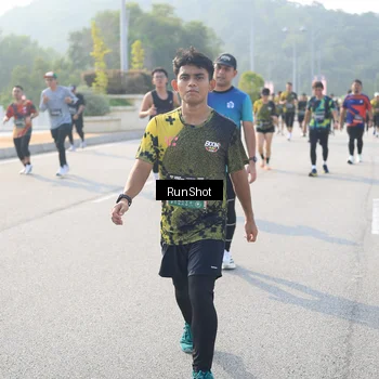 Runner Photo 6903280