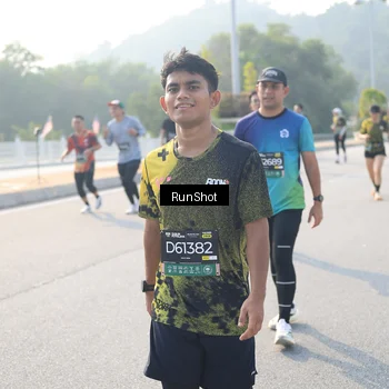 Runner Photo 6903296