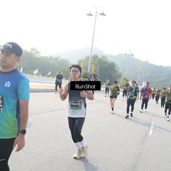 Runner Photo 6903328