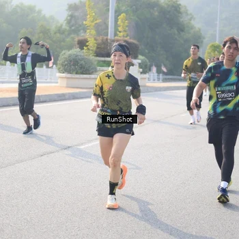 Runner Photo 6903374
