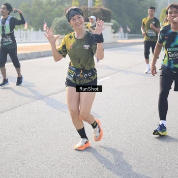 Runner Photo 6903386