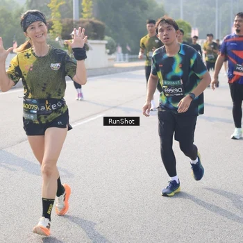 Runner Photo 6903398