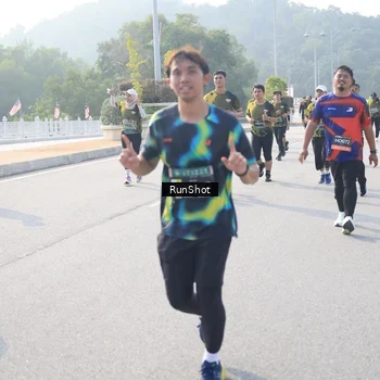 Runner Photo 6903419