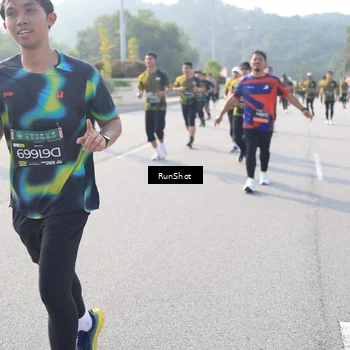 Runner Photo 6903432