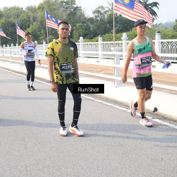 Runner Photo 6903439
