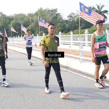 Runner Photo 6903444