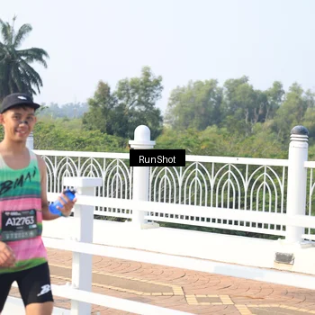 Runner Photo 6903445