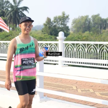 Runner Photo 6903452