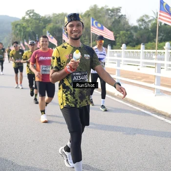Runner Photo 6903474