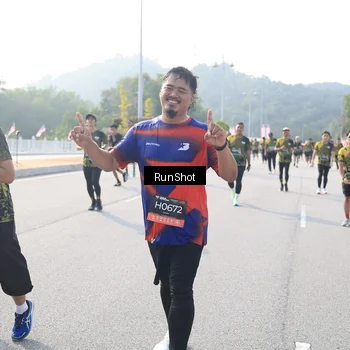 Runner Photo 6903498