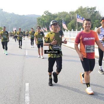 Runner Photo 6903517