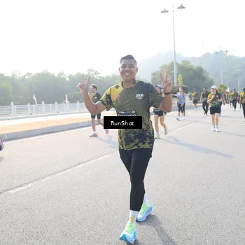 Runner Photo 6903615