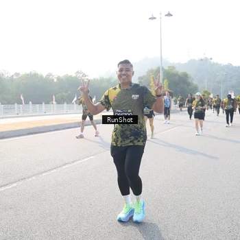 Runner Photo 6903632