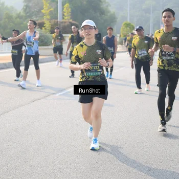 Runner Photo 6903650