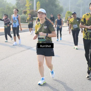 Runner Photo 6903658