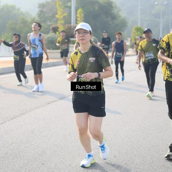 Runner Photo 6903665