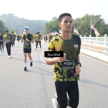 Runner Photo 6903694