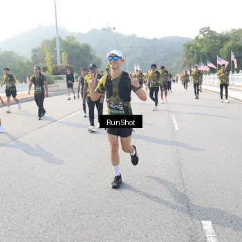 Runner Photo 6903712