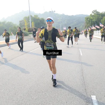 Runner Photo 6903715