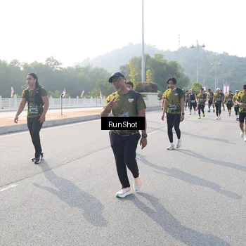 Runner Photo 6903731