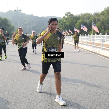 Runner Photo 6903777