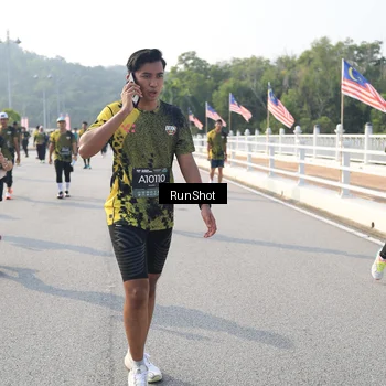Runner Photo 6903783