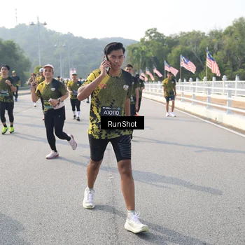 Runner Photo 6903792