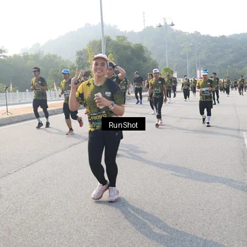 Runner Photo 6903795