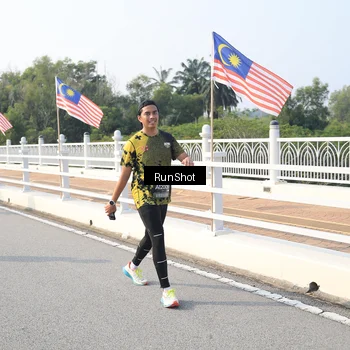 Runner Photo 6903799